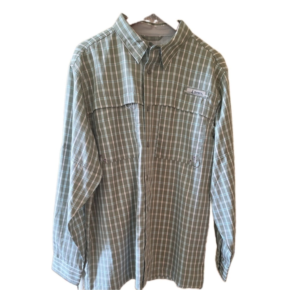 Habitat- Men's   Long Sleeve Vented Performance Button Front Shirt -- Size L/G